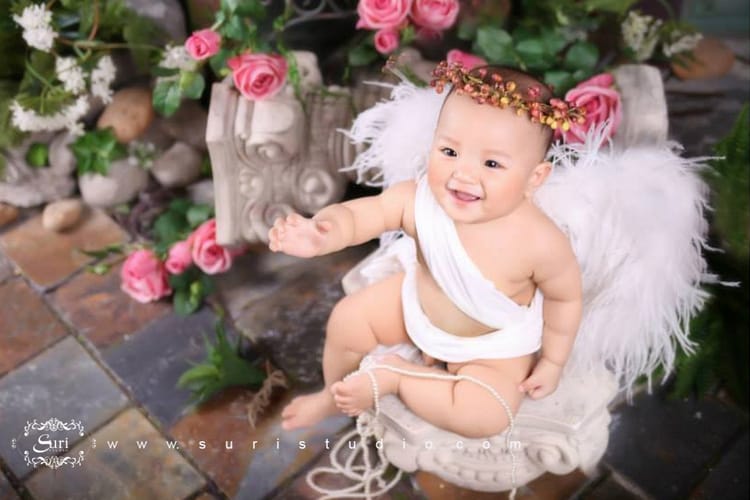 Chụp ảnh cho bé